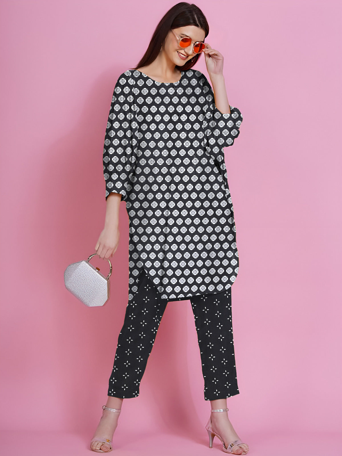 2 Pcs Unstitched Digital Print Suit AKS-033