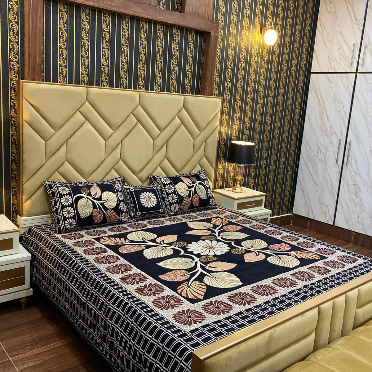 Velvet Bridal Bedsheet Set-4 Pcs 04