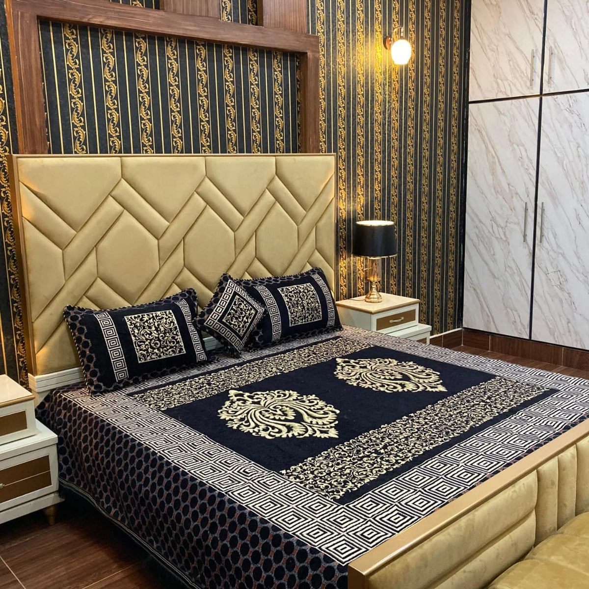 Velvet Bridal Bedsheet Set-4 Pcs 15