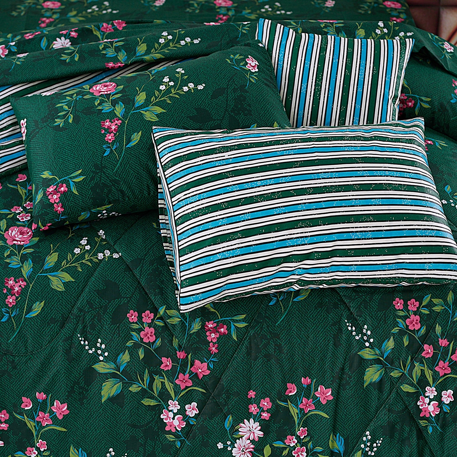 7 Pcs Comforter Set DZ-51 ( light weight filling )